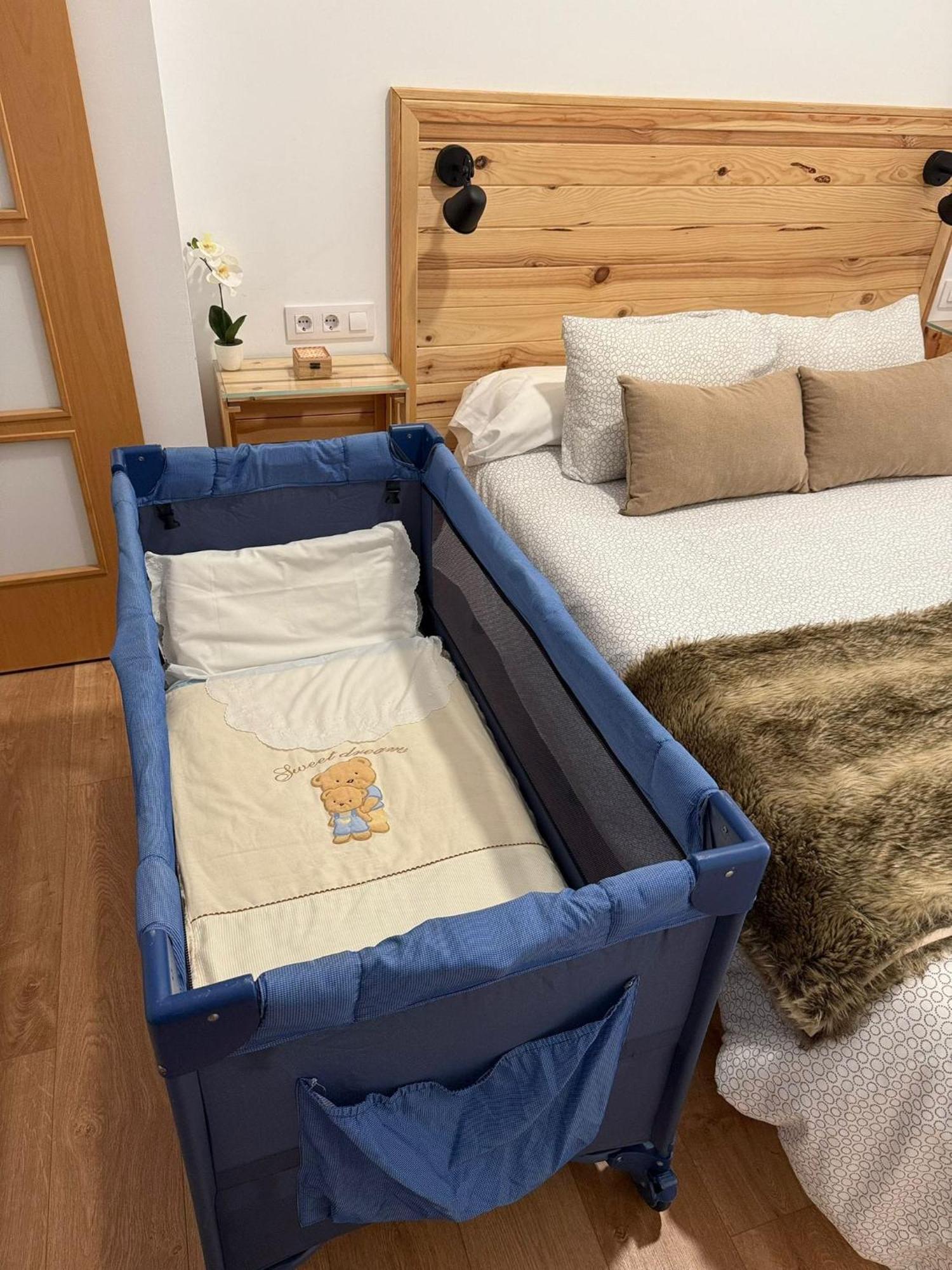 Apartamento Turistico Leo Baena Exteriér fotografie